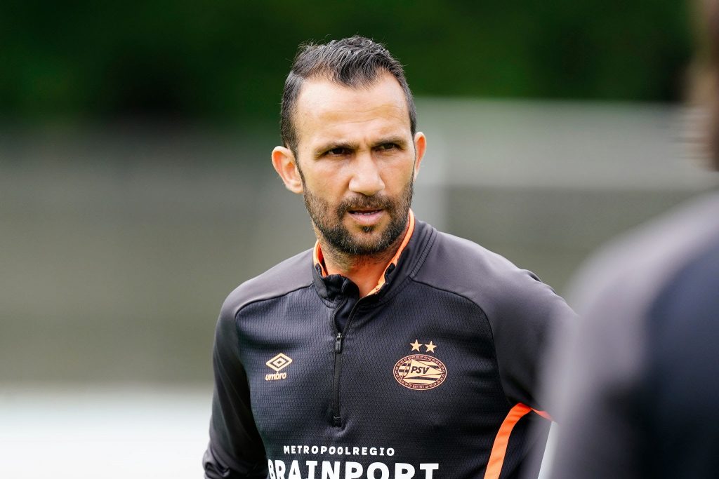 CAFFB901-396F-4937-932F-8F5D41416E68